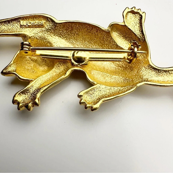 Vintage 1980’s JJ Cat Brooch Brooch Pin Gold Tone  Cat Mom Cat Lover Hanging Cat - Picture 6 of 11